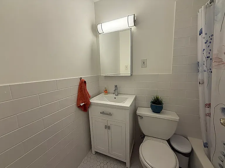 109 W 111th St #5C — Photo 9
