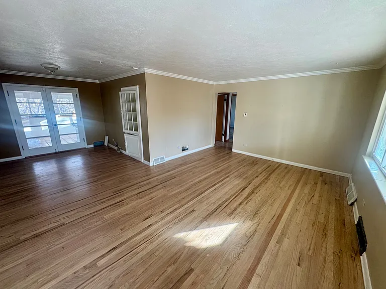 2900 S Cook St — Photo 11