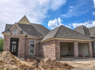 401 Habitat Ridge Dr, Broussard, LA 70518