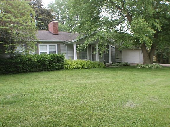 2nd image of 4315 Woodfield Ln NE