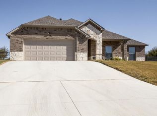 124 Timber Valley Ln, Weatherford, TX 76085