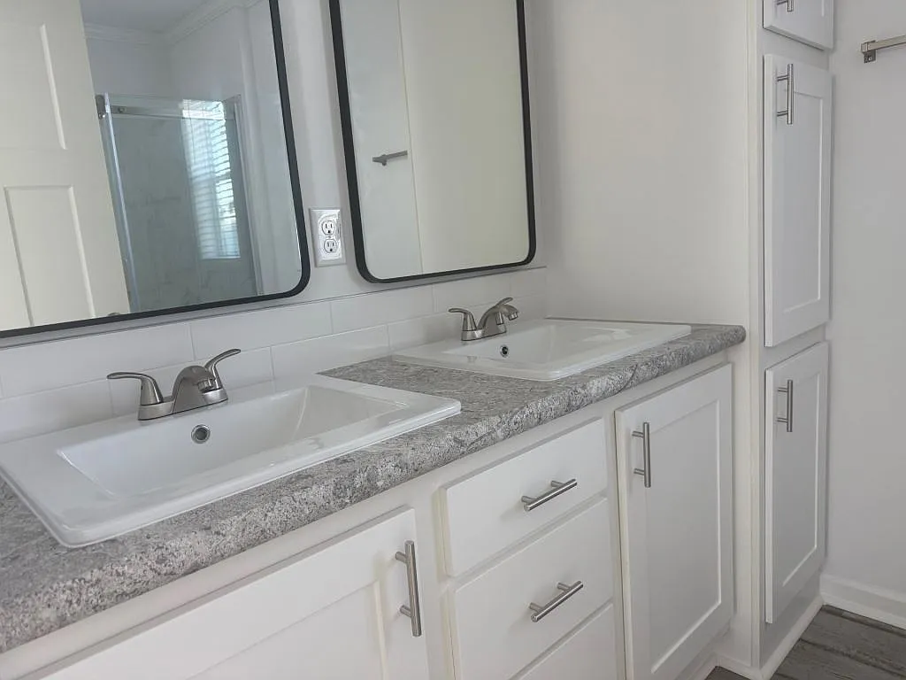 2 bed, 2.0 bath, 1460 sqft, $1,599 — Photo 4