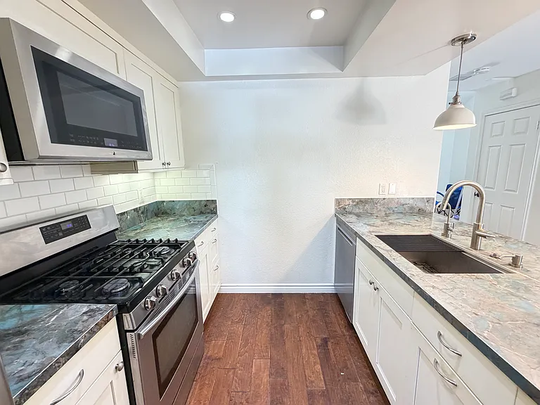 5341 Traci Dr — Photo 20