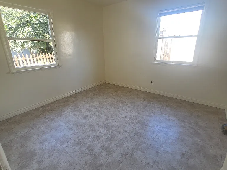 22423 Harvard Blvd — Photo 10