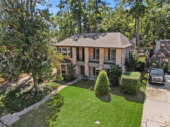 407 S Rivershire Dr, Conroe, TX 77304