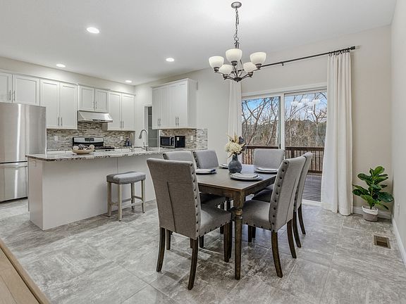 2nd image of 3304 Timber Run Dr