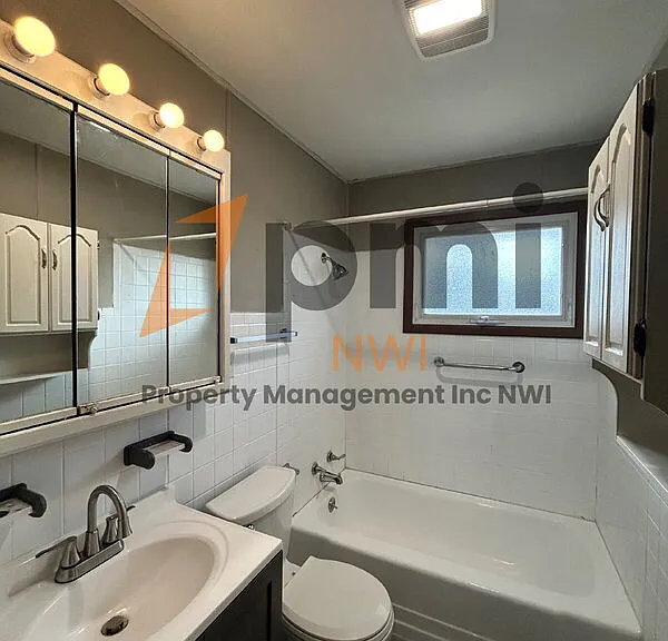 510 Tremont St — Photo 11