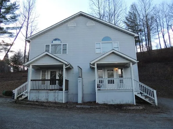 1076 New River Pkwy, Independence, VA 24348