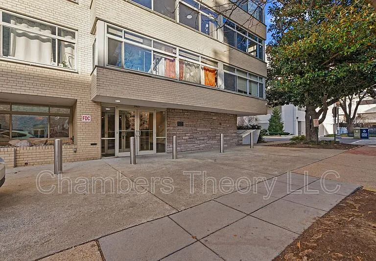 2401 H St NW #208 — Photo 5