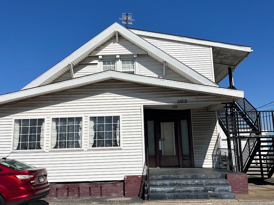 1st image of 1102 E Columbia St #D