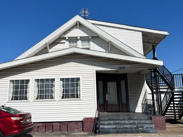 1102 E Columbia St #D, Evansville, IN 47711