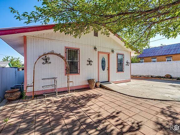 5th image of 1906 Santa Rosa St