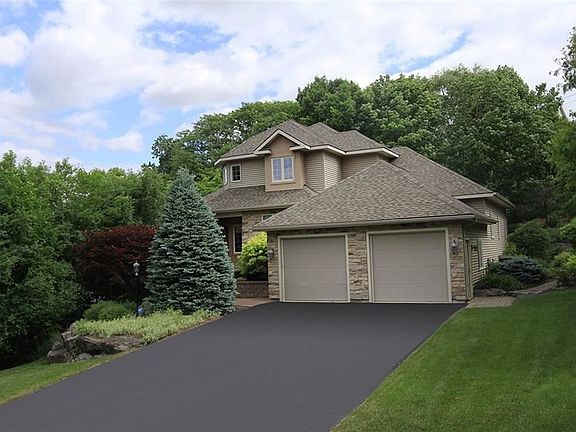 2nd image of 117 Woodside Dr