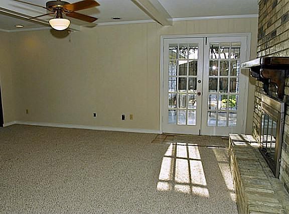 5th image of 2717 Oak Cir