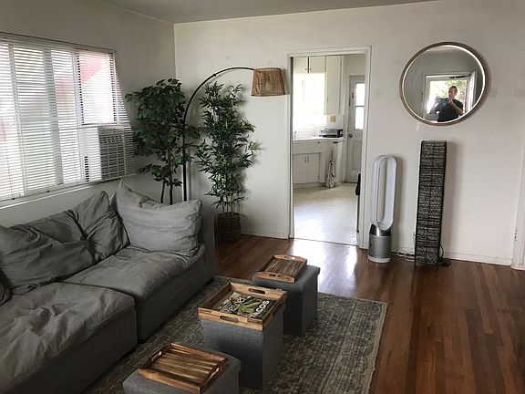 3rd image of 4876 Orchard Ave