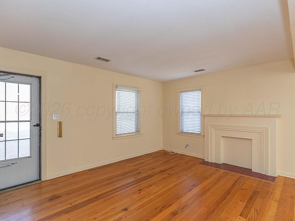 5th image of 1509 S Avondale St