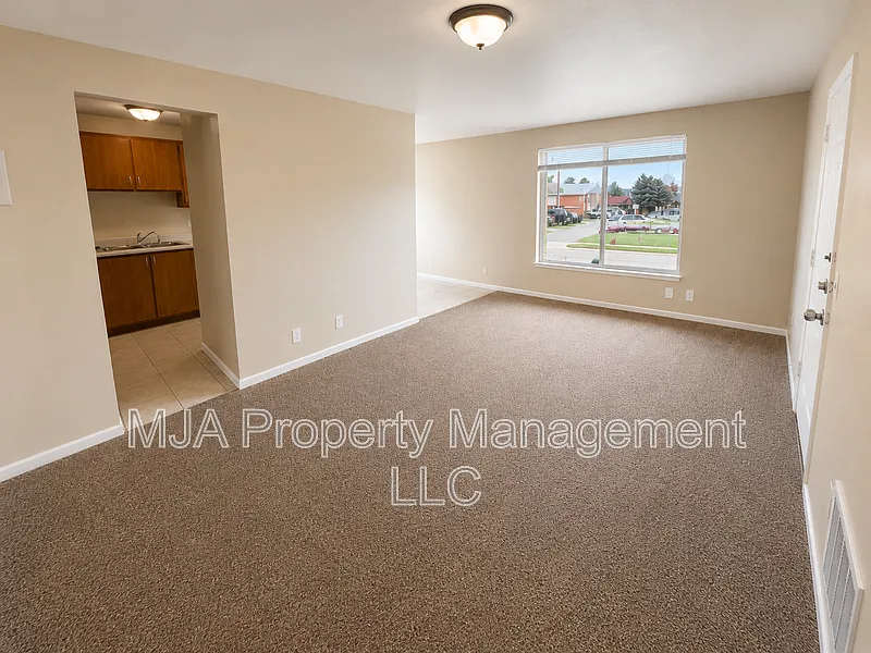 4642 S Arlington Park Dr #4
