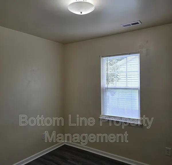 5326 Eaton Cir — Photo 26