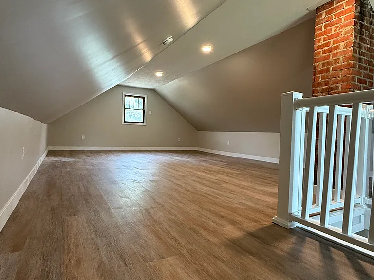 2251 Dudley St — Photo 18