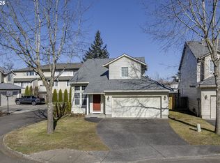 1057 SW 24th St, Troutdale, OR 97060