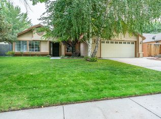 2336 Apache Dr, Bishop, CA 93514