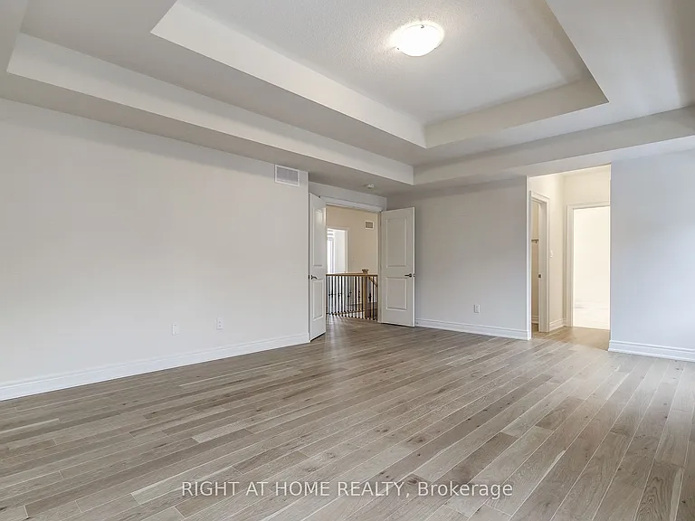 51 Lorrain Hand Cres — Photo 42