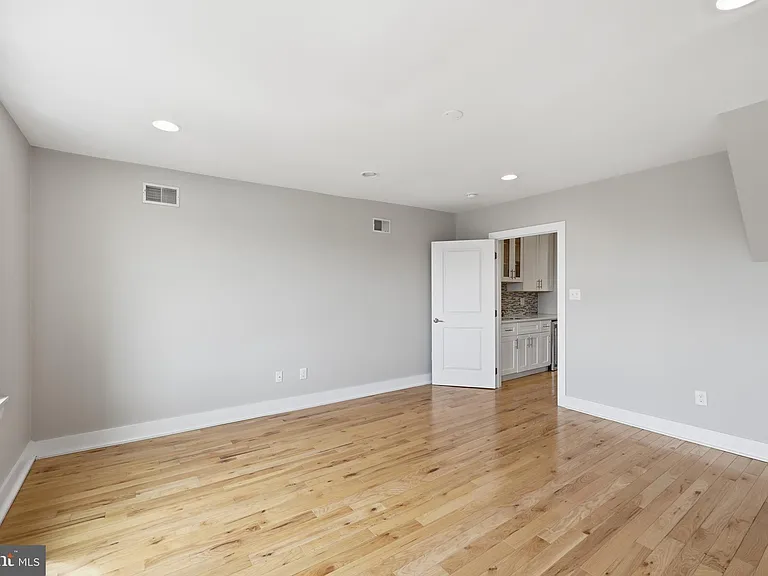 2313 Ellsworth St — Photo 18