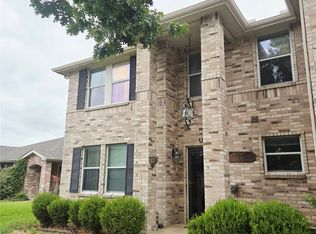 1324 Cherokee Rose Ln, Burleson, TX 76028