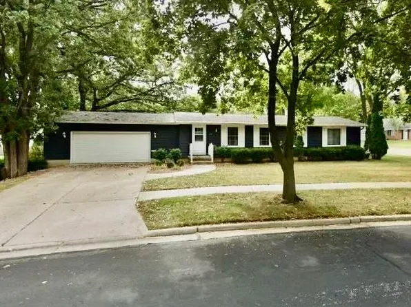 1011 W Cramer St, Fort Atkinson, WI 53538