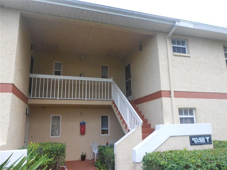 1st image of 1562 SE Royal Green Cir #201