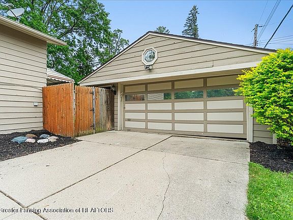 2nd image of 1718 Rock Way