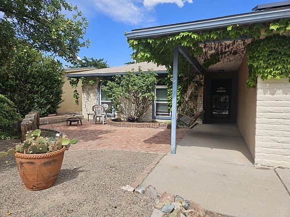 2nd image of 2608 Georgene Dr NE