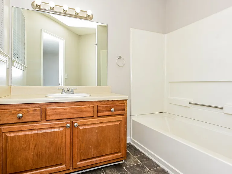 2499 Brianna Dr — Photo 11