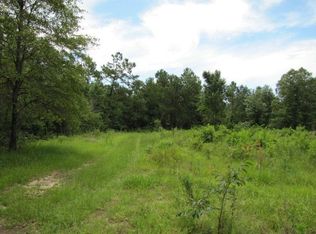 84 Hidden Acres Ln, Lumberton, MS 39455