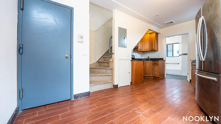 Rented by Nooklyn NYC LLC | media 19