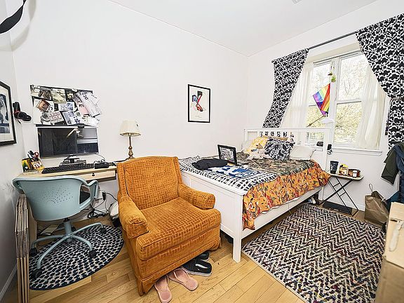 4th image of 187 Clifton Pl APT 2R