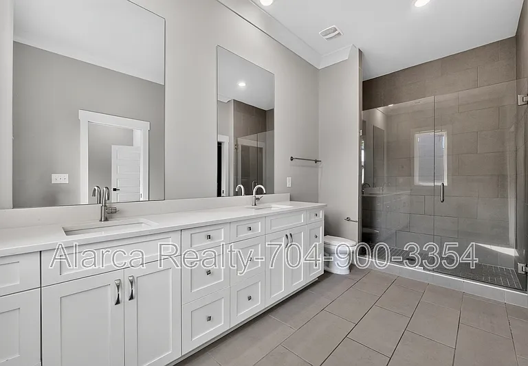 924 Van Every St — Photo 12