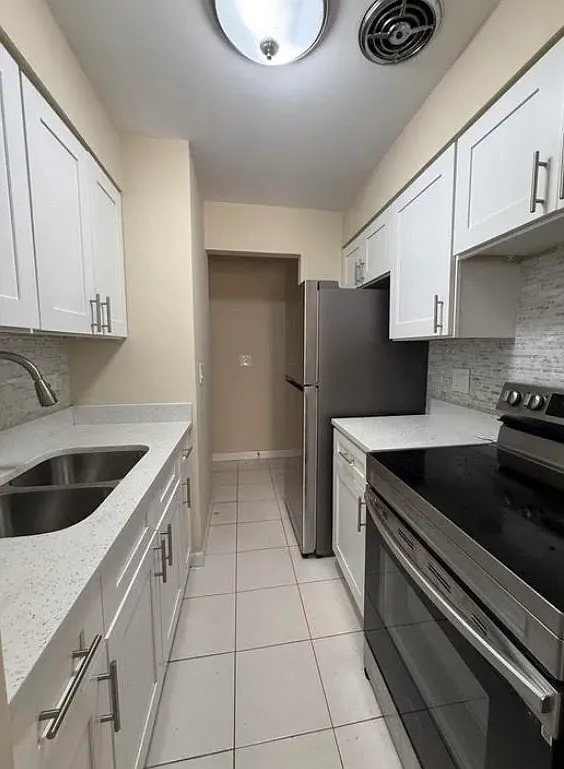 2 bed, 1.5 bath, 1000 sqft, $2,600 — Photo 3