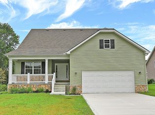 792 Francis Dr, Heath, OH 43056