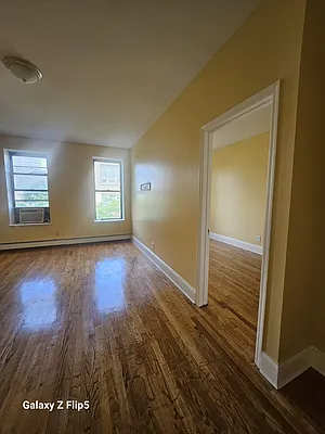 Rented by Voro New York | media 13