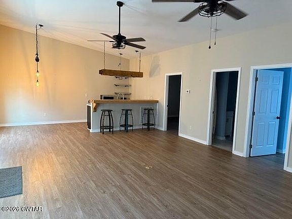 2nd image of 1040 Lake Dr