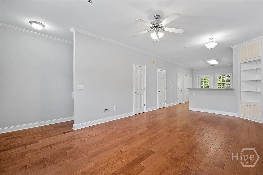 2 bed, 2.5 bath, 1184 sqft, $1,500 — Photo 4