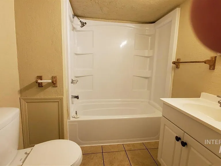 103 Fern St — Photo 5