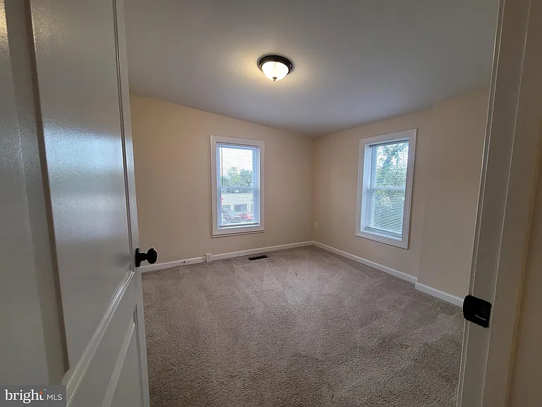 235 Millwood Ave — Photo 17