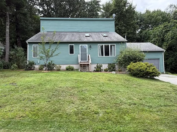 16 Clark St, Belchertown, MA 01007