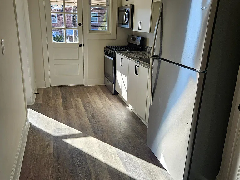 4345 Sheldon Ave — Photo 5