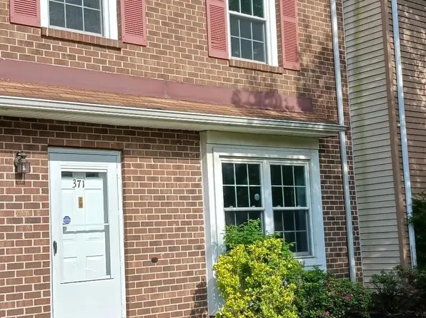 371 Constitution Cir, North Brunswick, NJ 08902
