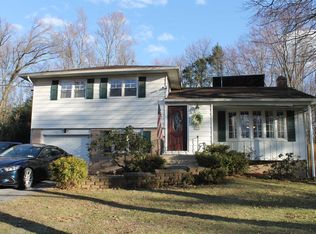 20 Ridgewood Ter, Poughkeepsie, NY 12603