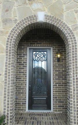 3rd image of 1017 Longhorn Dr