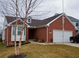 9281 Liberty Ct, Livonia, MI 48150